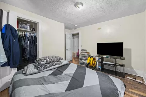 Bedroom - 35 Malling Dr, Rochester, NY 14621 photo 5 of 9