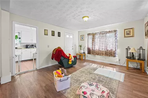 Living - 35 Malling Dr, Rochester, NY 14621 photo 1 of 2