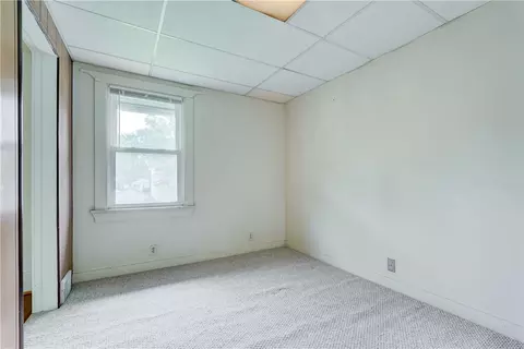 Bedroom - 151 Hurstbourne Rd, Irondequoit, NY 14609 photo 8 of 12