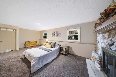 Bedroom - 947 Copperkettle Rd, Webster, NY 14580 photo 2 of 5