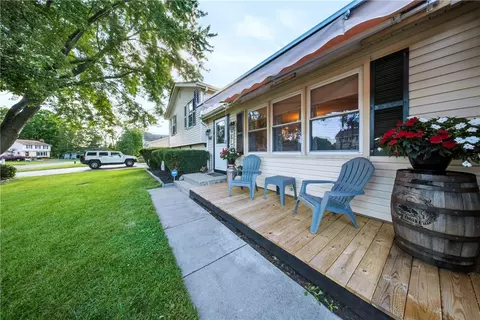 Exterior - 947 Copperkettle Rd, Webster, NY 14580 photo 2 of 8