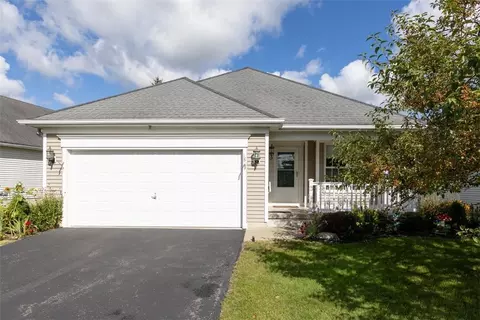 18 Creek Walk, Cheektowaga, NY 14227