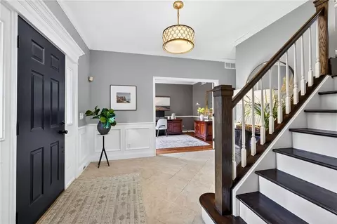 Entry Way - Undisclosed, Irondequoit, NY 14617 photo 3 of 7