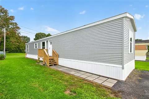 3718 State Route 96, Shortsville, NY 14548