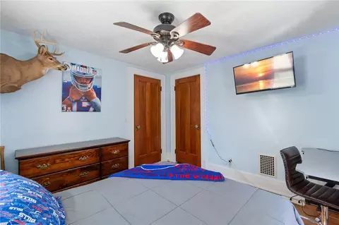 Bedroom - 235 Wildmere Rd, Irondequoit, NY 14617 photo 4 of 8