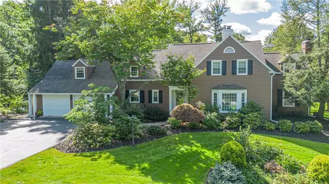334 Clover Hills Dr, Rochester, NY 14618