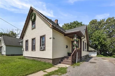 128 Weaver St, Rochester, NY 14621