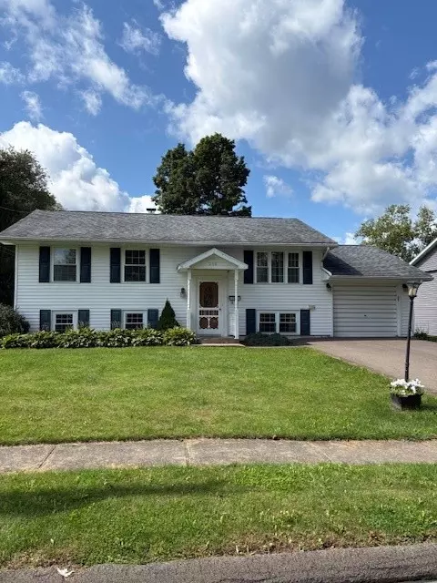 205 Aster Dr, Horseheads, NY 14845