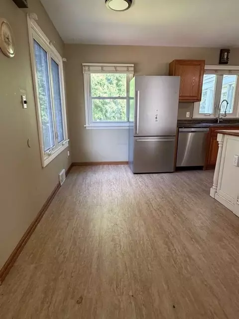 Kitchen - 23 Broderick Dr, Irondequoit, NY 14622 photo 2 of 5