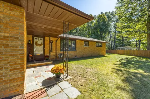 Exterior - 546 Crest Cir, Webster, NY 14580 photo 6 of 15