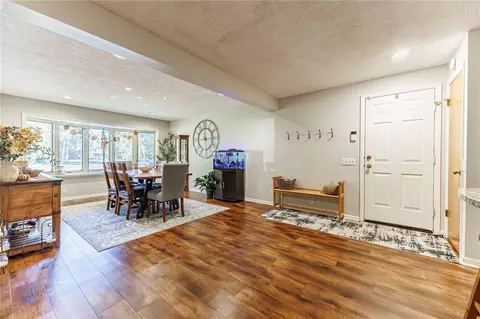 Entry Way - 546 Crest Cir, Webster, NY 14580 photo 2 of 3