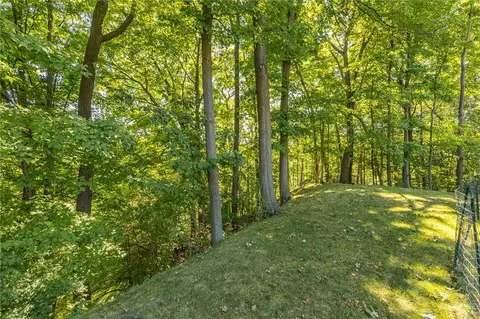 Exterior - 546 Crest Cir, Webster, NY 14580 photo 13 of 15