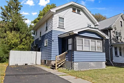 12 Willow St, Rochester, NY 14606