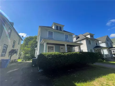93 Roslyn St, Rochester, NY 14619