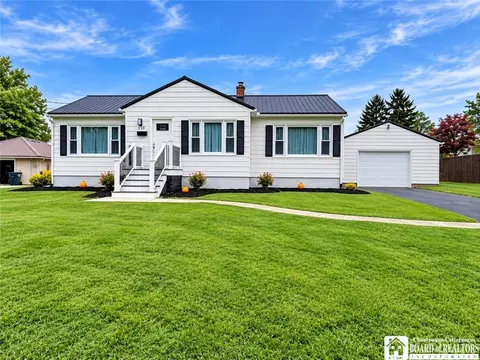 239 Delaware Ave, Jamestown, NY 14701