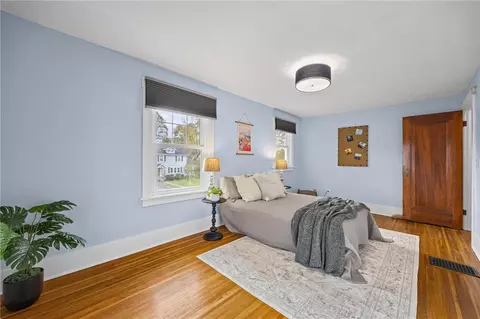Bedroom - 68 Thornton Rd, Irondequoit, NY 14617 photo 3 of 7