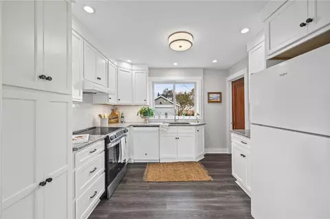 Kitchen - 68 Thornton Rd, Irondequoit, NY 14617 photo 2 of 6
