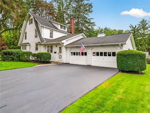 Exterior - 24 Couchman Ave, Irondequoit, NY 14617 photo 5 of 6