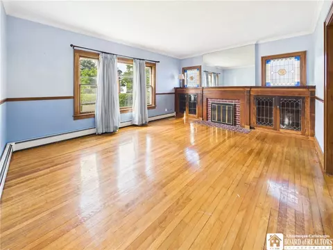 Living - 768 Main St, Olean, NY 14760 photo 3 of 6