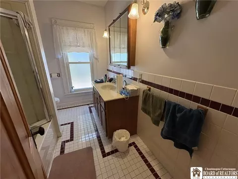 Bath - 131 S Clinton St, Olean, NY 14760 photo 2 of 3