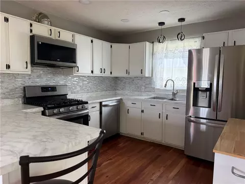 Kitchen - 112 Central Dr, Oneonta, NY 13820 photo 2 of 4