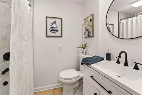 Bath - 787 Dewitt Rd, Webster, NY 14580 photo 3 of 3