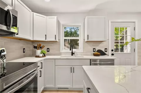 Kitchen - 787 Dewitt Rd, Webster, NY 14580 photo 5 of 7