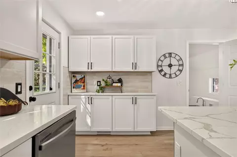 Kitchen - 787 Dewitt Rd, Webster, NY 14580 photo 6 of 7