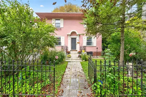 524 Rockingham St, Rochester, NY 14620