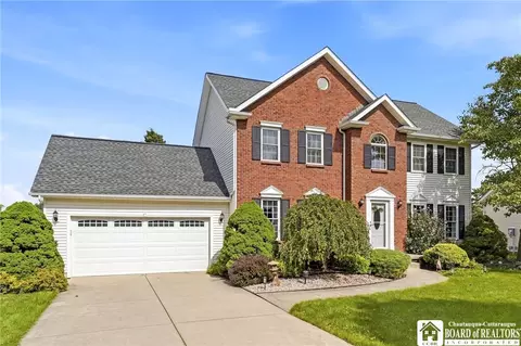 312 Enchanted N, Lancaster, NY 14086