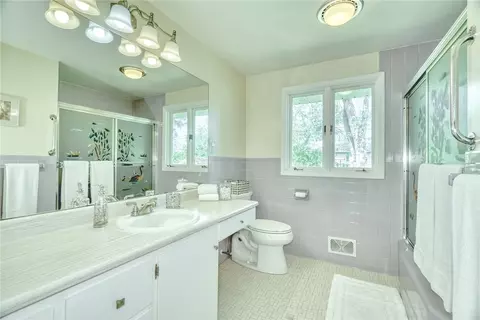Bath - 82 Woolacott Rd, Irondequoit, NY 14617 photo 1 of 2