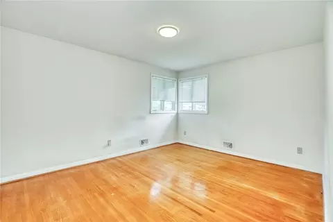 Bedroom - 82 Woolacott Rd, Irondequoit, NY 14617 photo 7 of 9