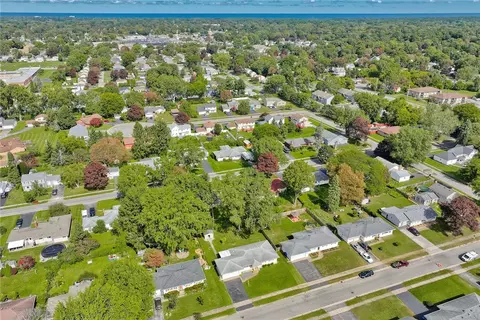 View/Area - 82 Woolacott Rd, Irondequoit, NY 14617 photo 2 of 5