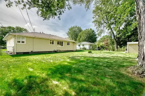 Exterior - 82 Woolacott Rd, Irondequoit, NY 14617 photo 5 of 8