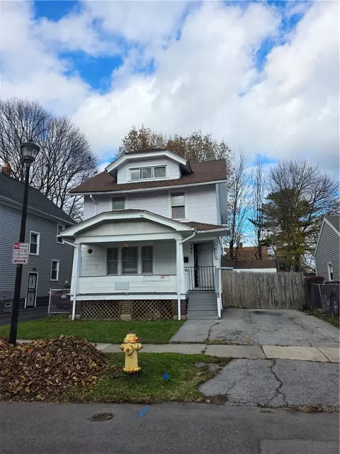 146 Rosemary Dr, Rochester, NY 14621
