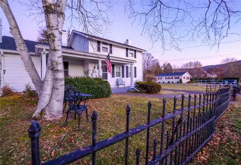 16 Coleman Ave, Elmira, NY 14905