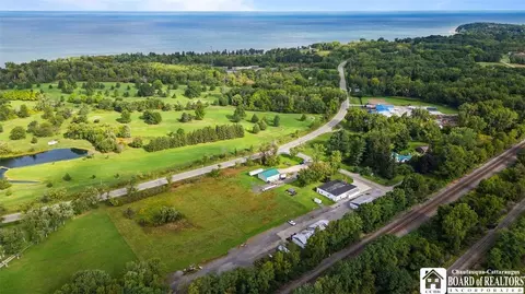 4757 Willow Rd, Dunkirk, NY 14048 photo 9