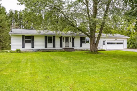 74 Booth Street Ext, Shortsville, NY 14548