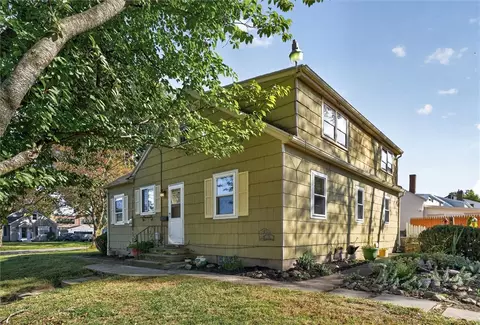 Exterior - 313 Washington Ave, Irondequoit, NY 14617 photo 2 of 4