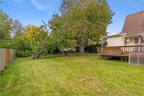 Exterior - 147 Clark Ave, Irondequoit, NY 14609 photo 5 of 7