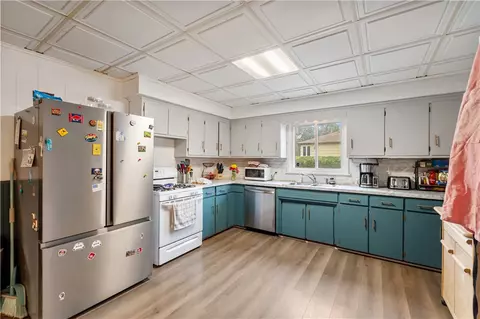 Kitchen - 147 Clark Ave, Irondequoit, NY 14609 photo 3 of 3
