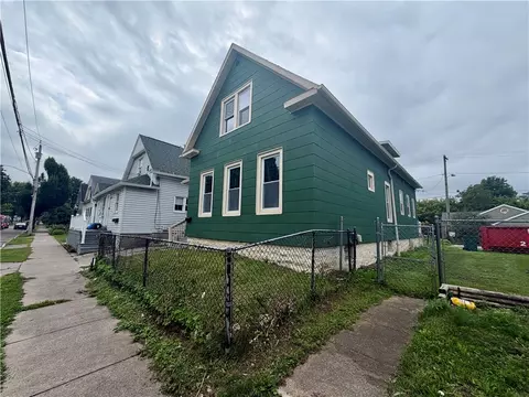 107 Roth St, Rochester, NY 14621