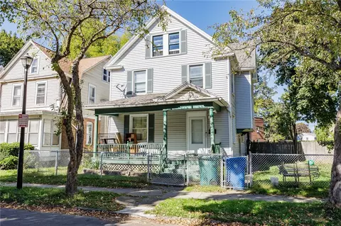 38 Saranac St, Rochester, NY 14621