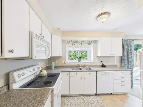 Kitchen - 672 Neros, Webster, NY 14580 photo 2 of 2