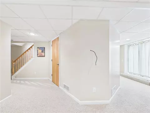 Entry Way - 672 Neros, Webster, NY 14580 photo 3 of 10