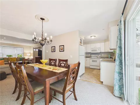 Dining - 672 Neros, Webster, NY 14580 photo 1 of 3