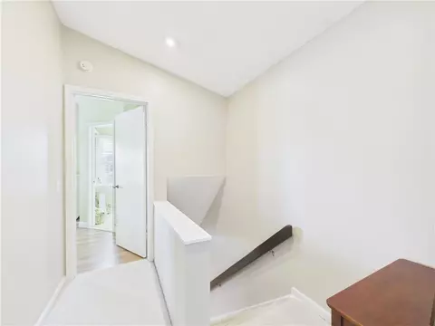 Entry Way - 672 Neros, Webster, NY 14580 photo 7 of 10