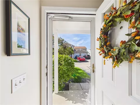 Entry Way - 672 Neros, Webster, NY 14580 photo 9 of 10