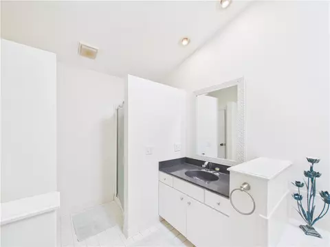 Bath - 672 Neros, Webster, NY 14580 photo 3 of 7
