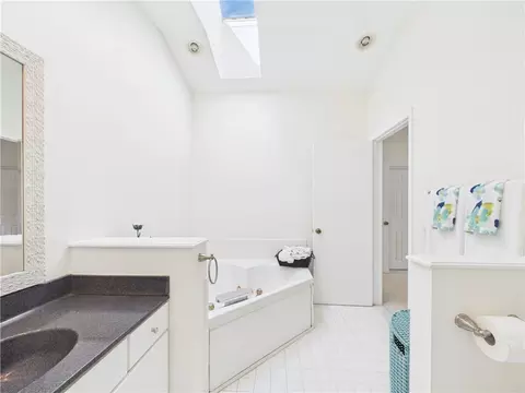 Bath - 672 Neros, Webster, NY 14580 photo 5 of 7